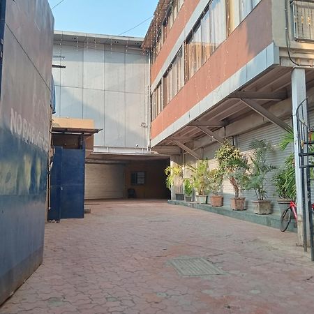 Hotel Arts International Mumbai Dış mekan fotoğraf