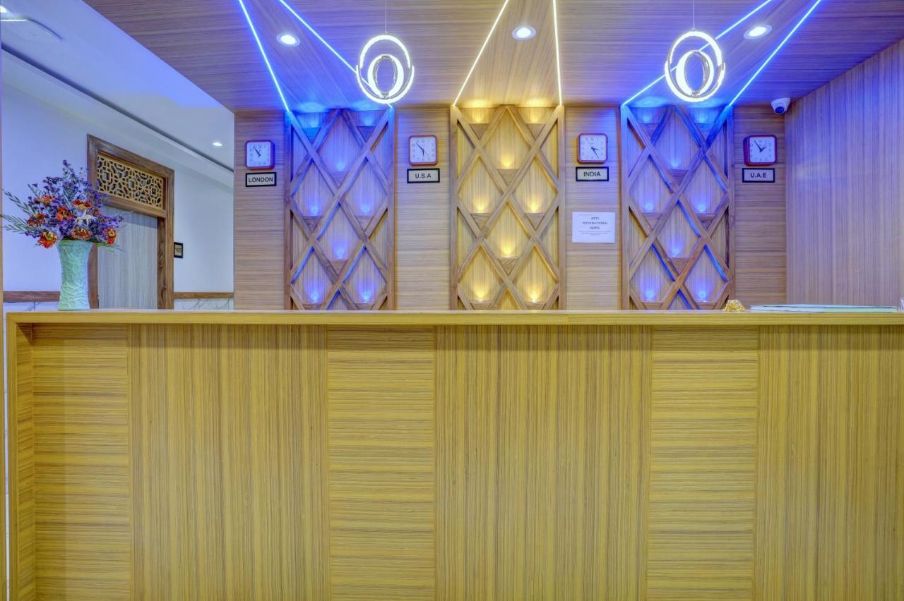 Hotel Arts International Mumbai Dış mekan fotoğraf