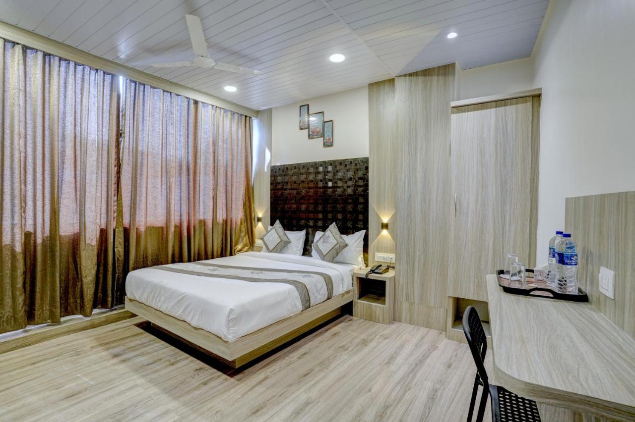 Hotel Arts International Mumbai Dış mekan fotoğraf