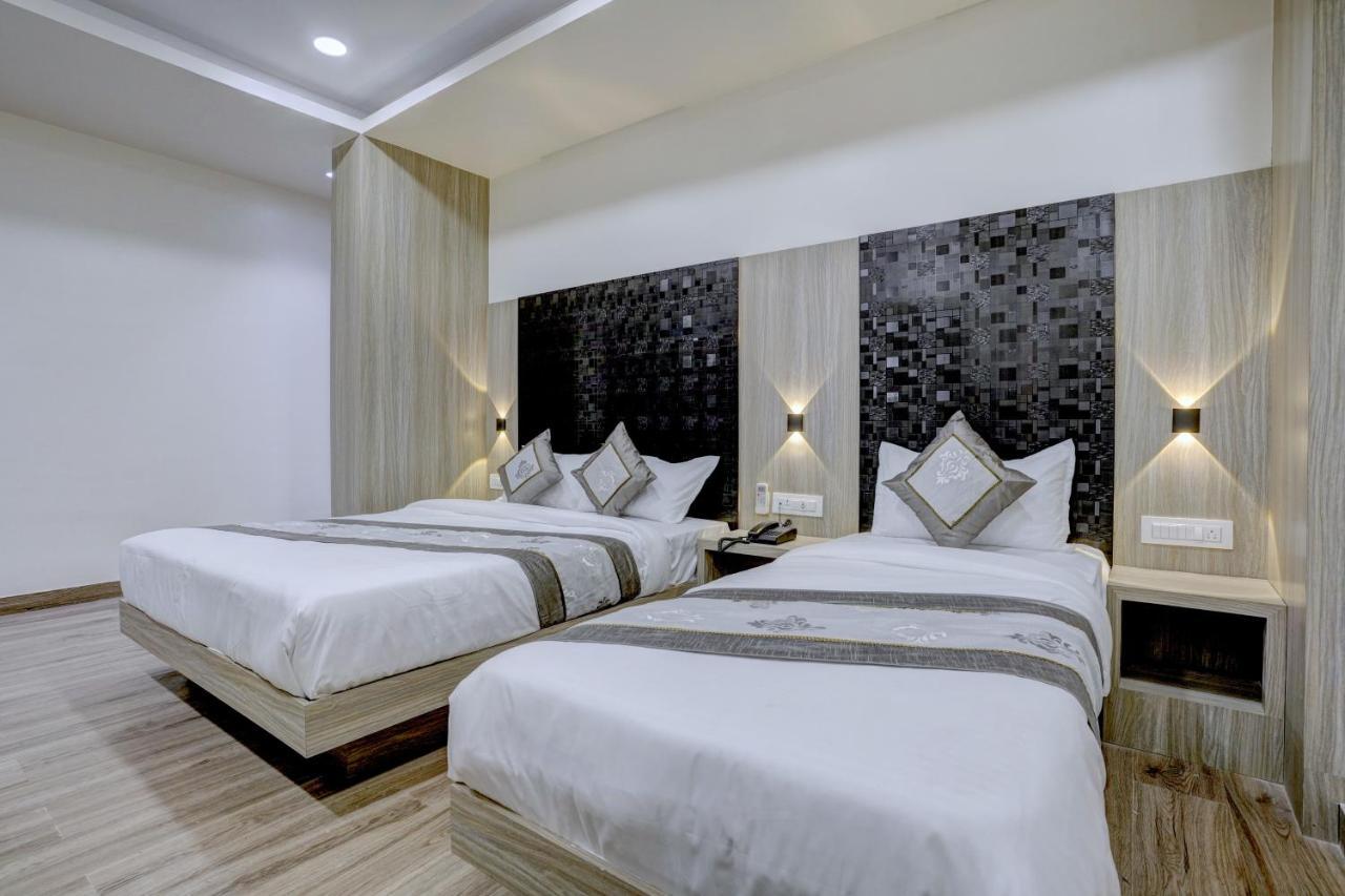 Hotel Arts International Mumbai Dış mekan fotoğraf