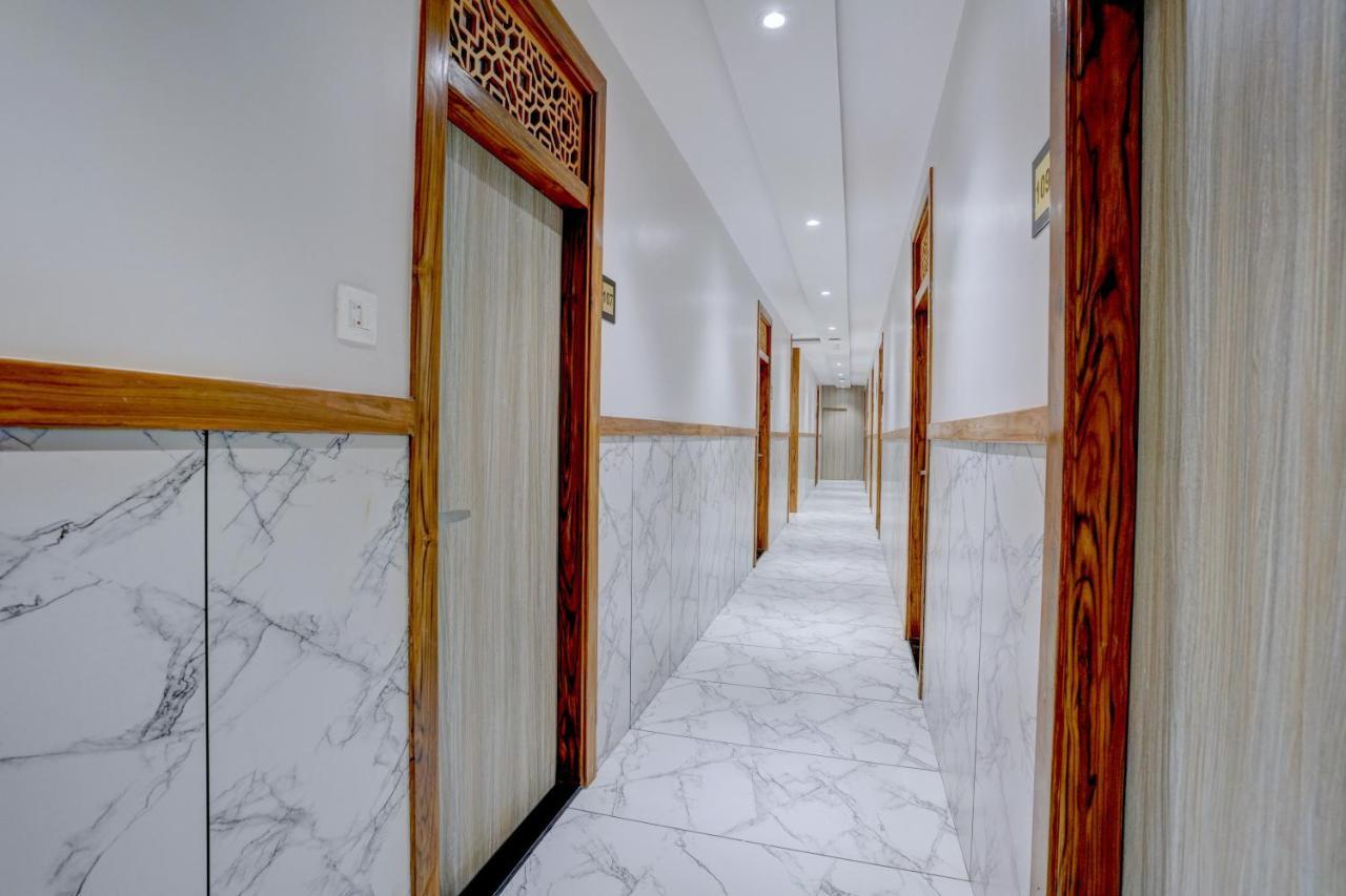 Hotel Arts International Mumbai Dış mekan fotoğraf