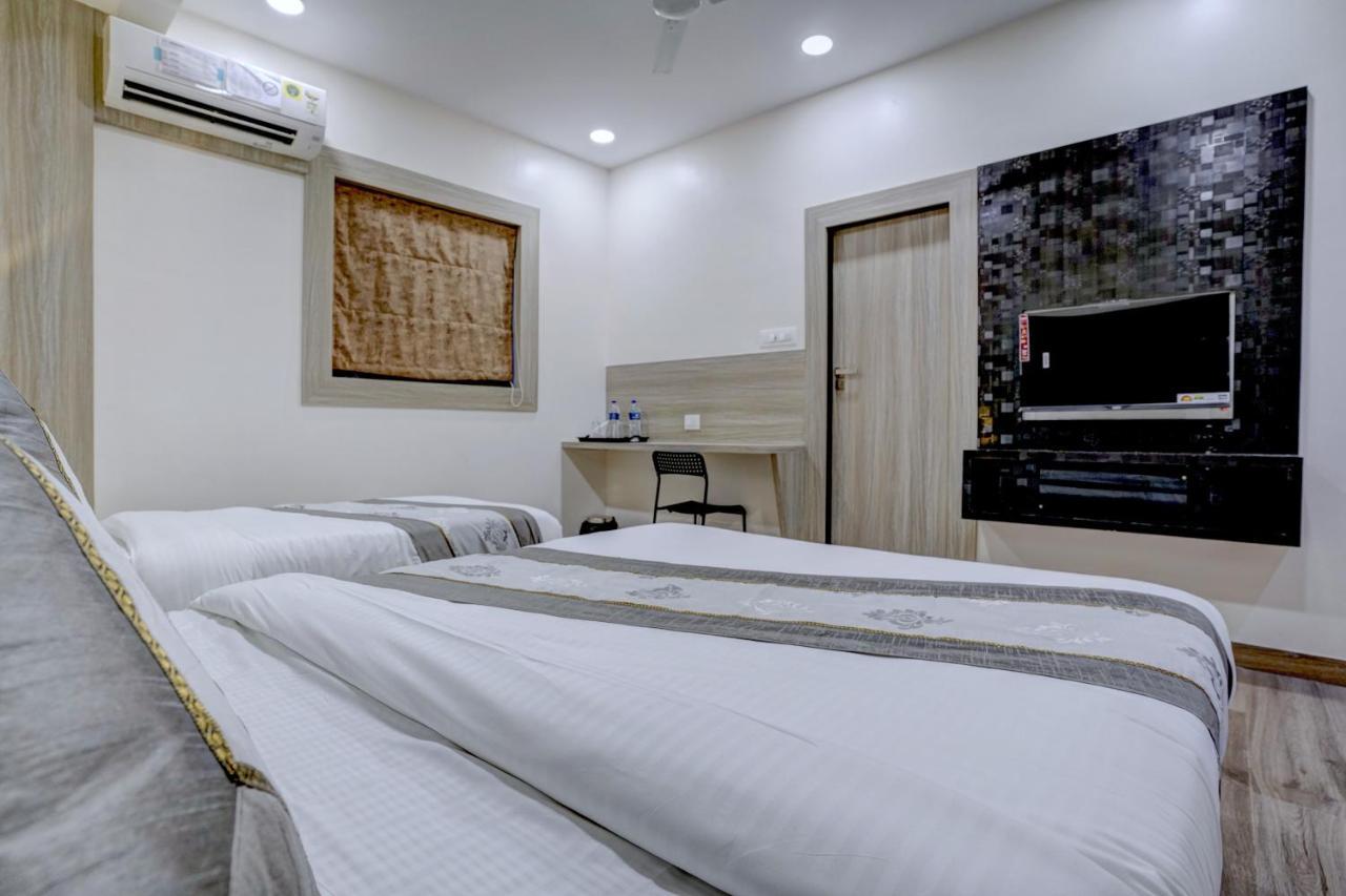 Hotel Arts International Mumbai Dış mekan fotoğraf