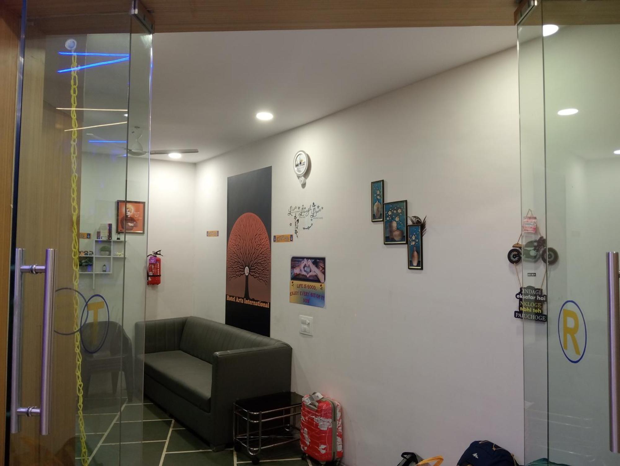 Hotel Arts International Mumbai Dış mekan fotoğraf
