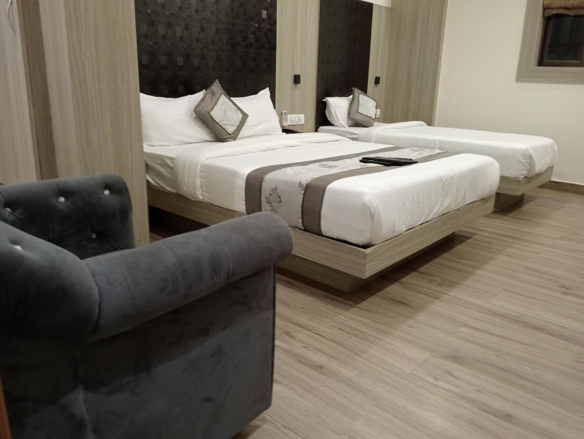Hotel Arts International Mumbai Dış mekan fotoğraf