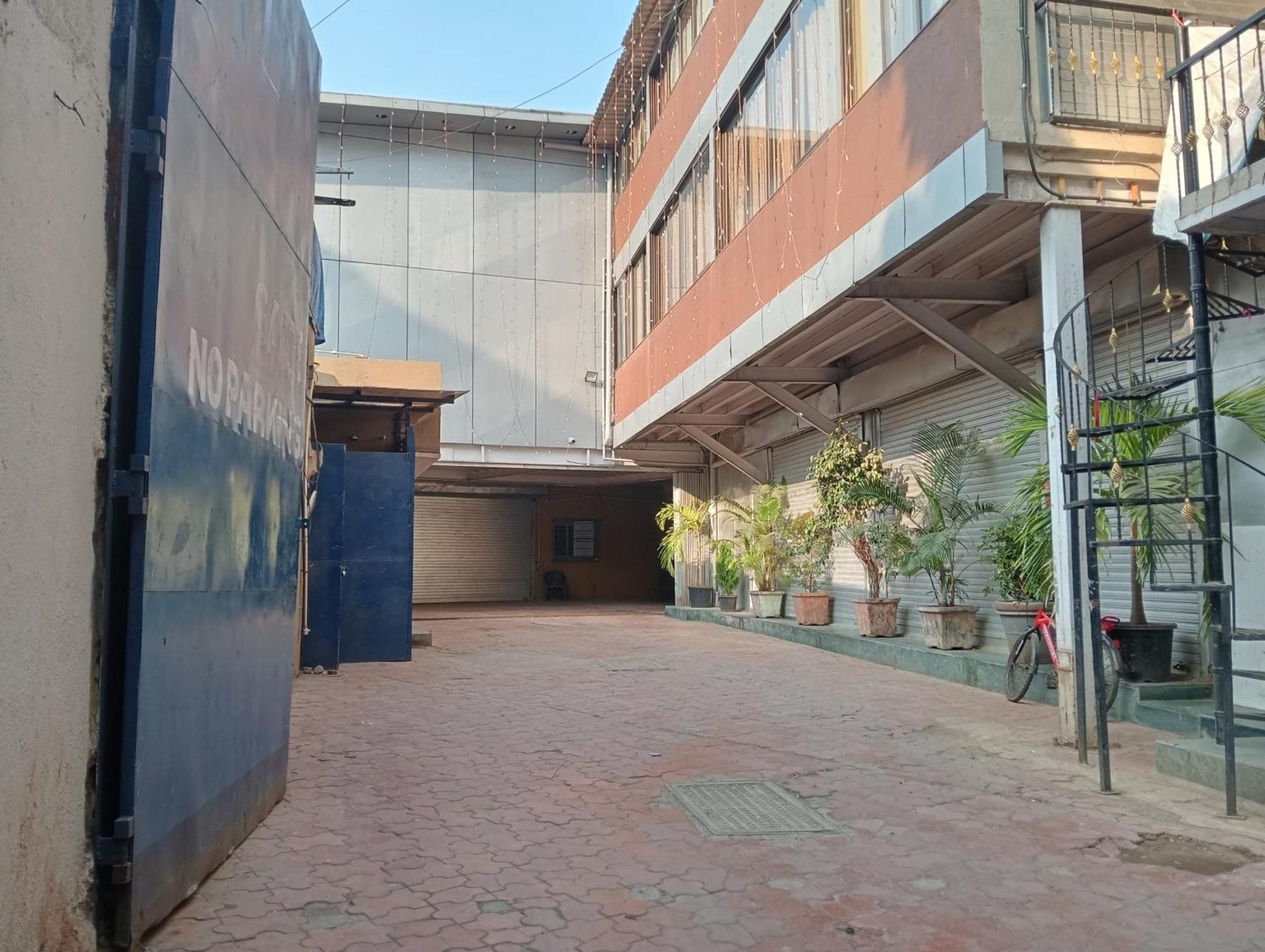 Hotel Arts International Mumbai Dış mekan fotoğraf