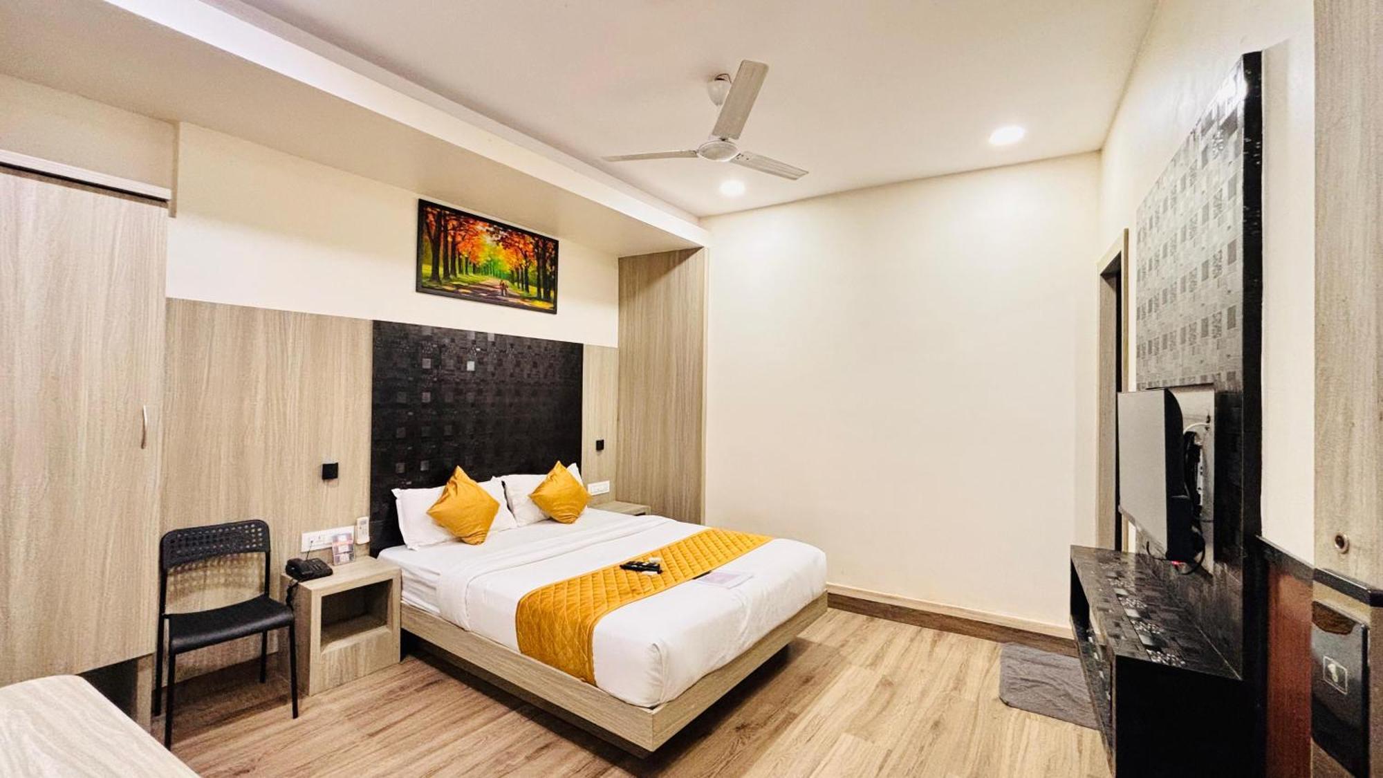 Hotel Arts International Mumbai Dış mekan fotoğraf